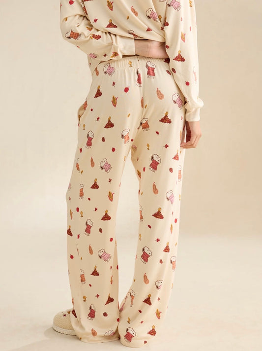 Pijama Snoopy con suéter otoño 🍁 (se envía en 2 semanas a partir de tu compra)