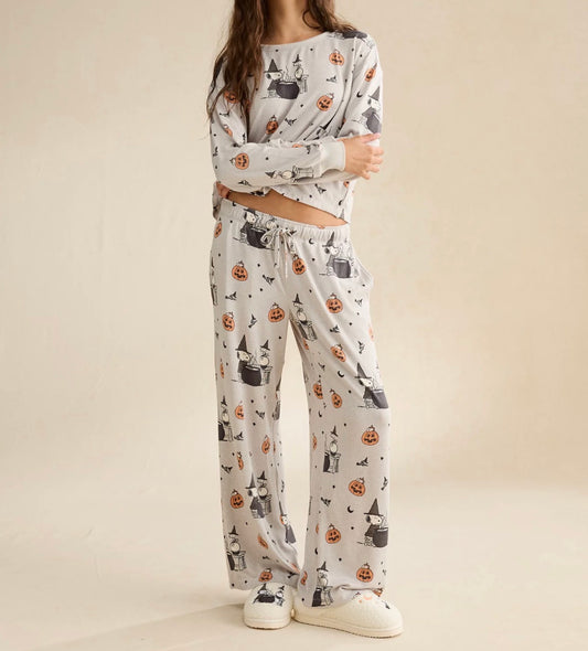 Pijama Snoopy Halloween 🪄 (se envía en 2 semanas a partir de tu compra)