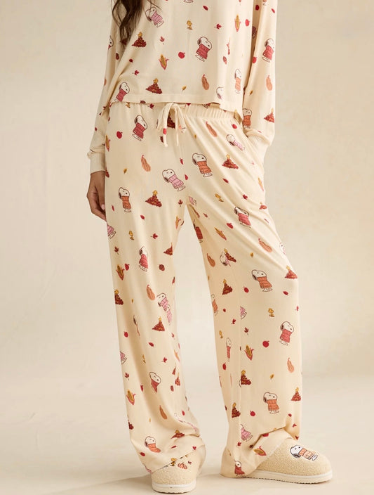 Pijama Snoopy con suéter otoño 🍁 (se envía en 2 semanas a partir de tu compra)